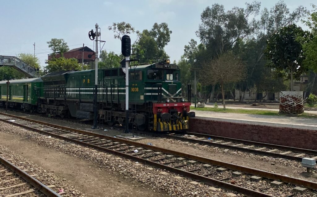 train_way_to_azad_kashmir